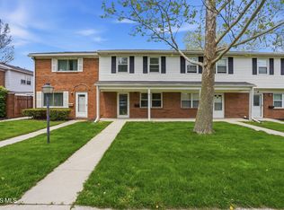 1724 Queenswood Dr Unit 9, Findlay, OH 45840