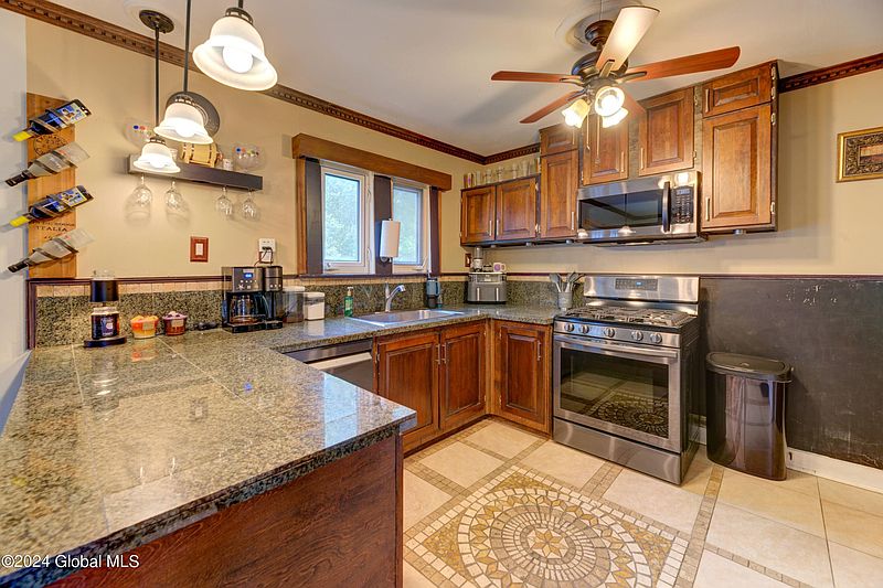 2nd image of 168 East Boulevard