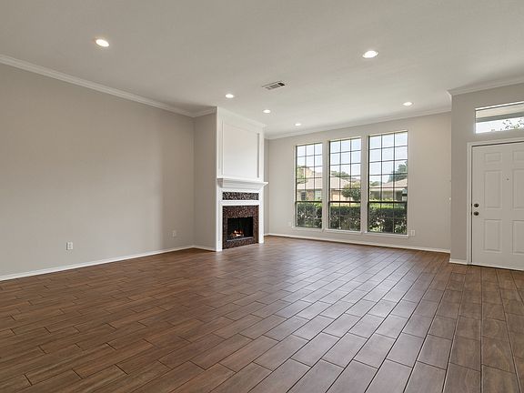 5th image of 3300 Lanarc Dr