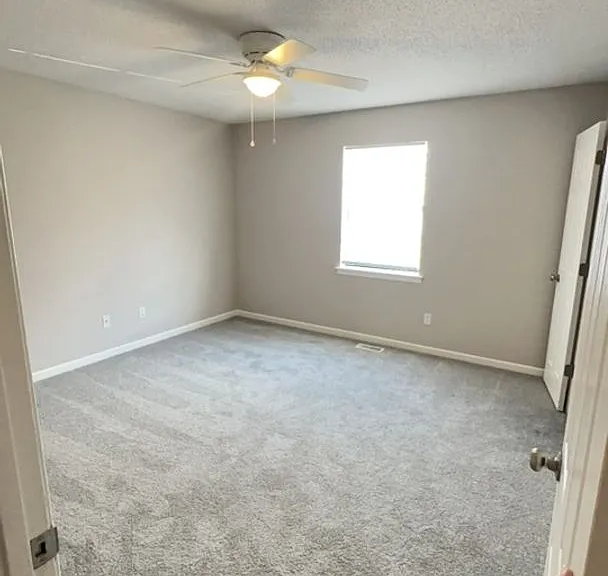 4 Bradley Ct — Photo 12