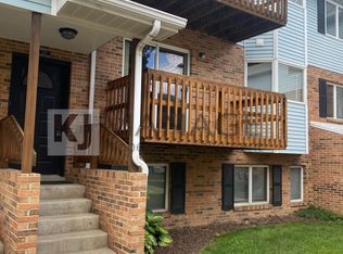 242 Pinewood Dr #50, Plymouth, MI 48170