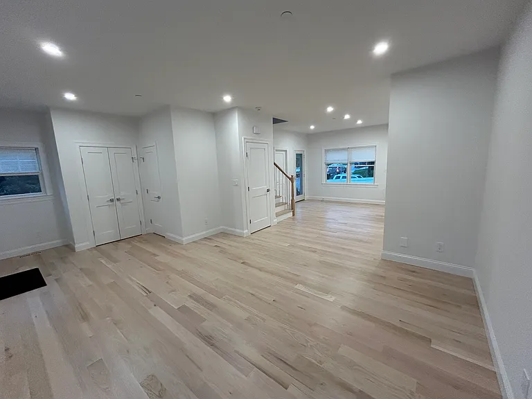 61 Adelphi Ave #63 — Photo 8