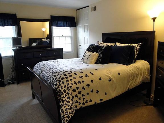 MBR suite w/full bath