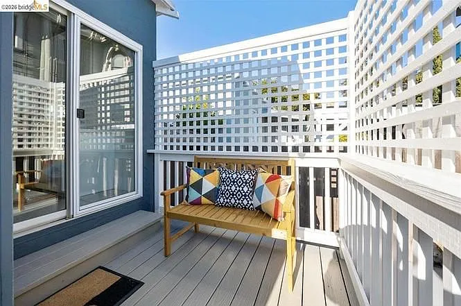 1720 Walnut St — Photo 28