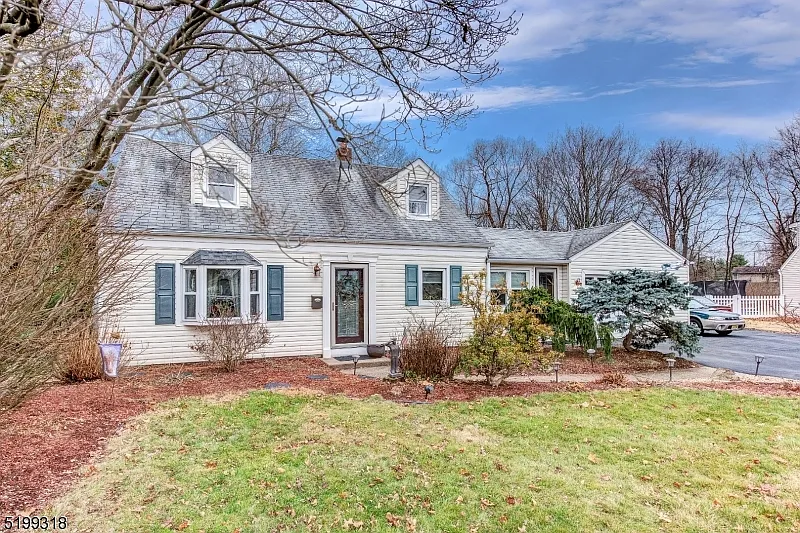 47 Brookside Ave photo 1