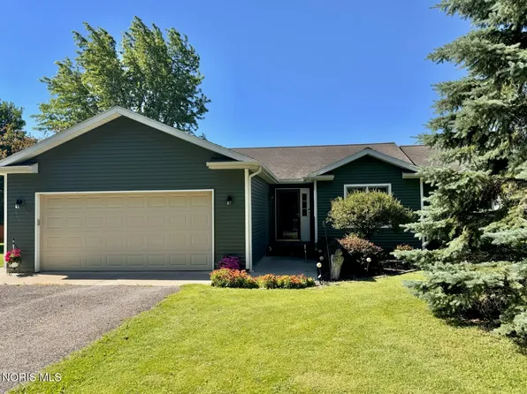 818 Shawanoe St, Montpelier, OH 43543