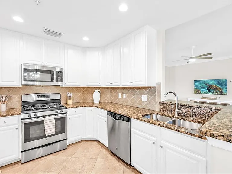 3159 Serena Ln #102 — Photo 14