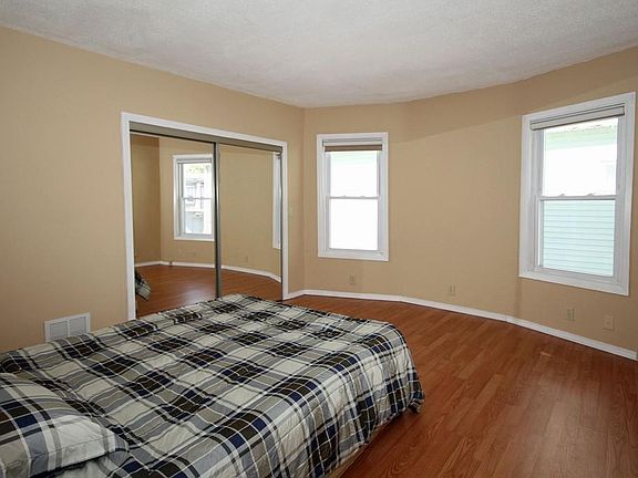 5th image of 49 Albion St #49A