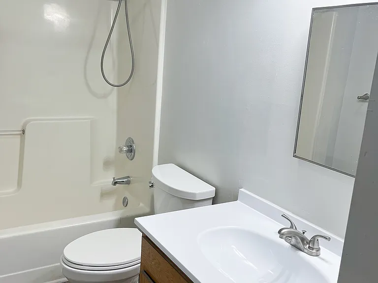 Ridge View Apartments — Photo 15
