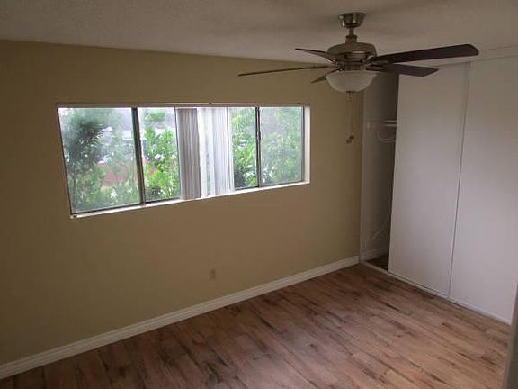 3rd image of 8444 Parkway Dr