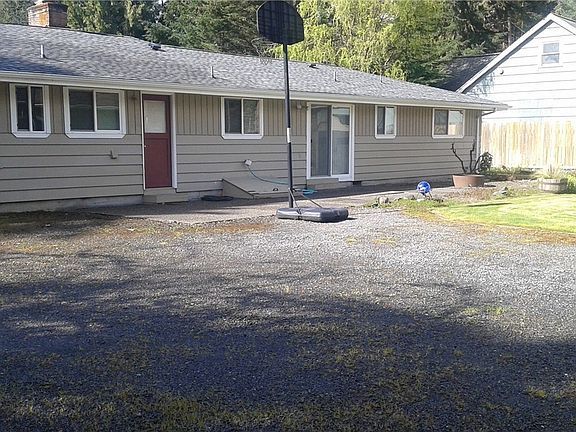 2nd image of 4723 72nd St E