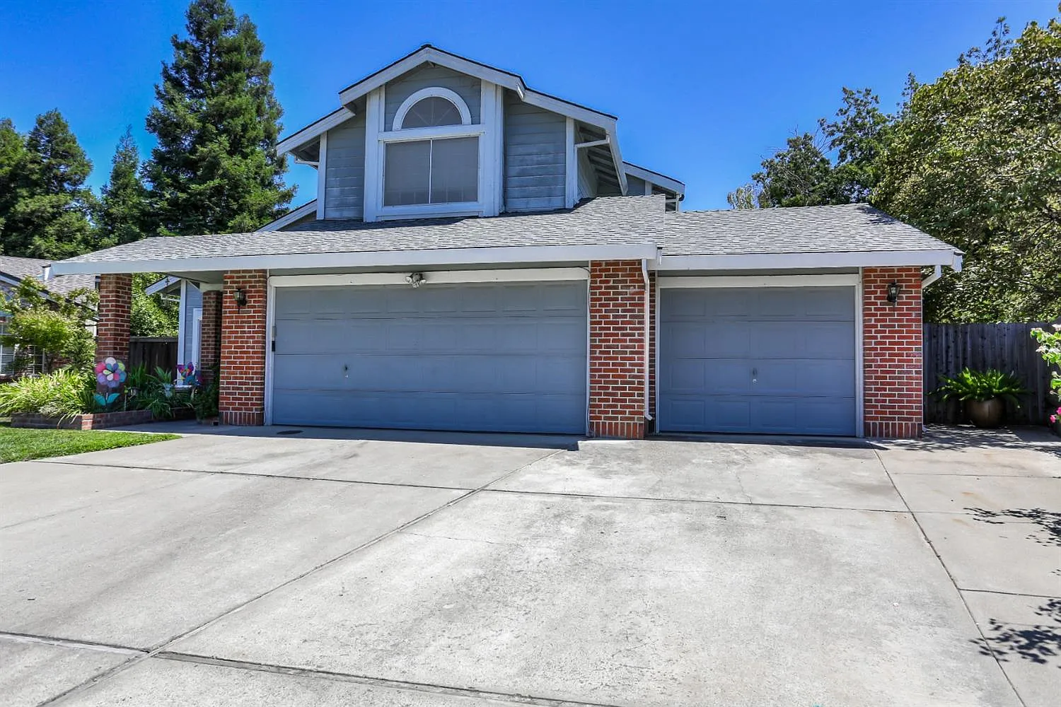 9180 Kneeland Ct photo 1