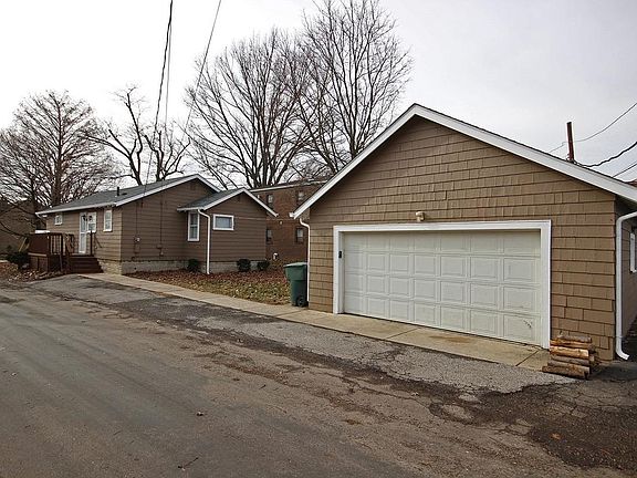 2 Car Garage
