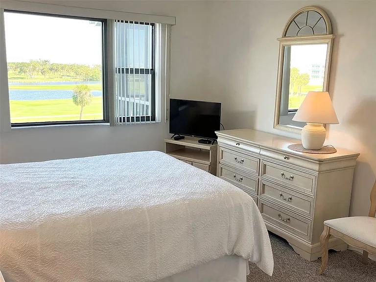 40 NE Plantation Rd #410 — Photo 14