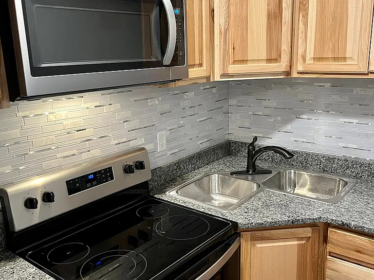 1250 S Dixie St — Photo 36