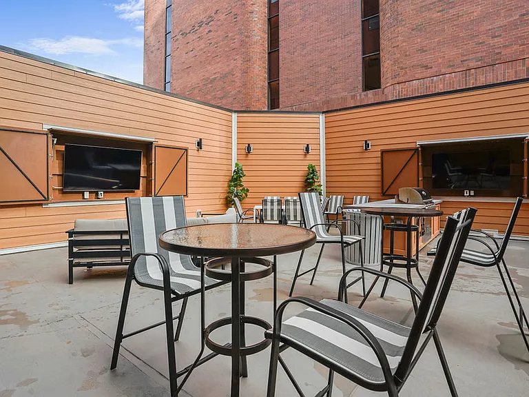 AP1 Lofts — Photo 15
