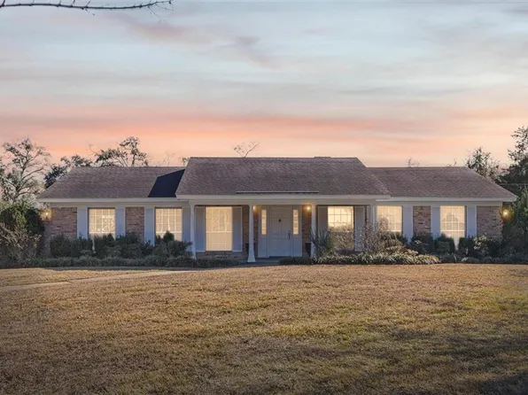 1310 Laval Ct, Mobile, AL 36693