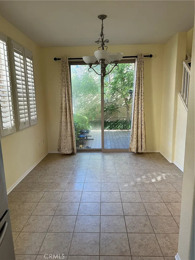 1 bed, 1096 sqft, $3,700 — Photo 3