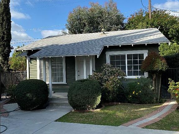 2nd image of 4933 Cartwright Ave