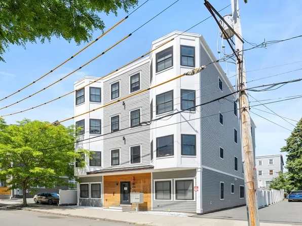 208 Spencer Ave Unit 3, Chelsea, MA 02150
