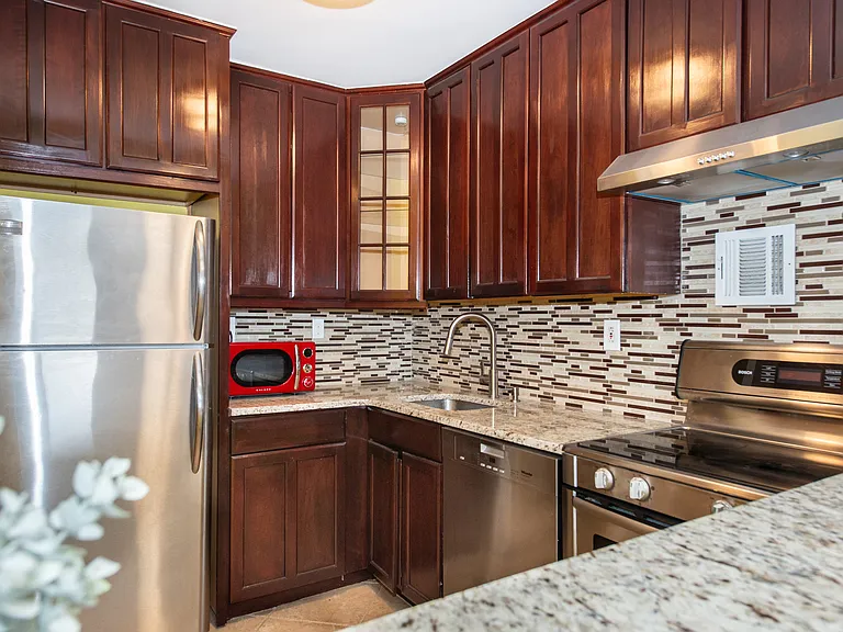 7855 John F Kennedy Blvd #26E — Photo 11