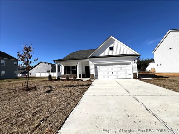 1593 Old Barn Rd, Fayetteville, NC 28312