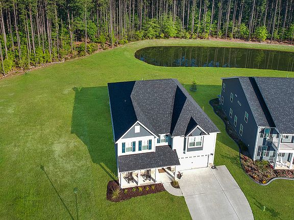 3rd image of 445 Flat Rock Ln