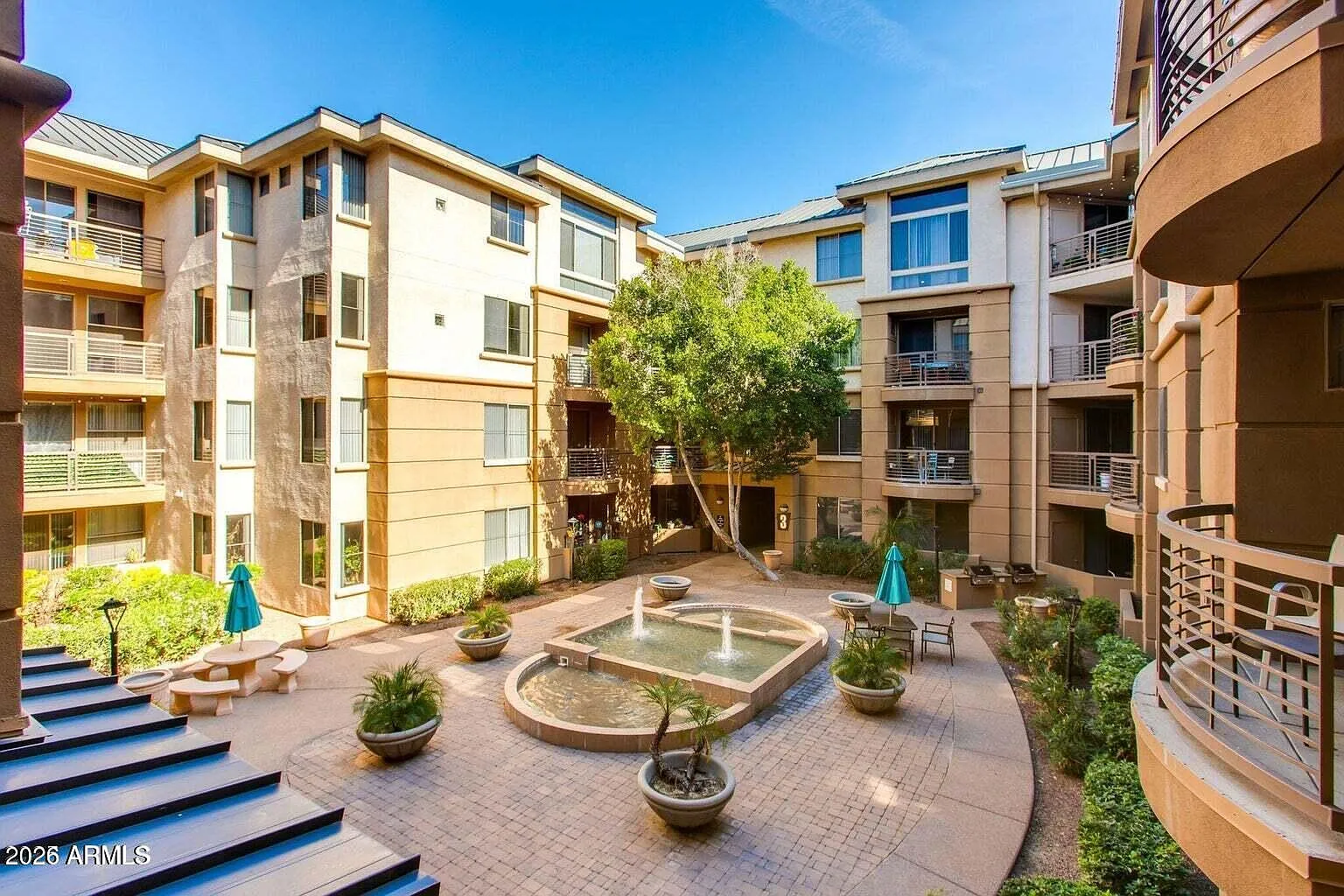 2 bed, 2.0 bath, 790 sqft, $1,450 — Photo 2