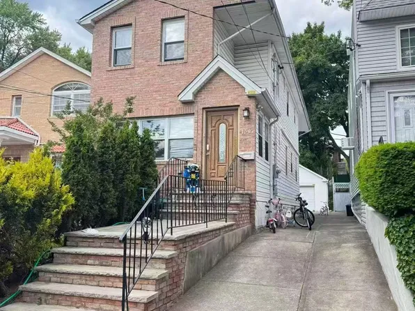 42-05 249th Street, Little Neck, NY 11363