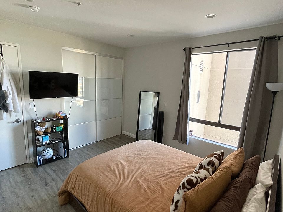 1st image of 625 S Berendo St APT 505