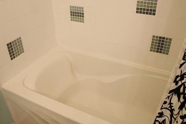 Master Tub