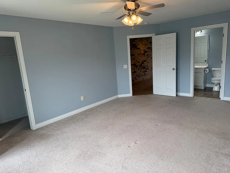 4703 Lakeside Dr — Photo 15