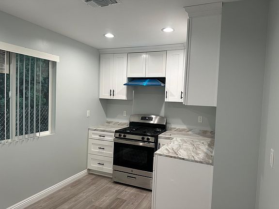 3rd image of 23625 Welby Way