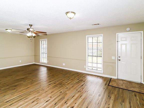 4th image of 4784 Ross Rd