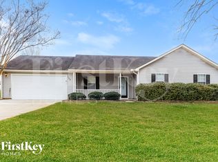 128 Greenleaf Dr, Hampton, GA 30228
