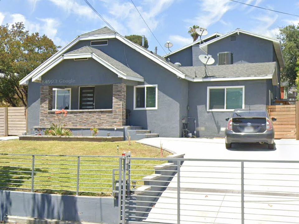 1st image of 1810 N Avenue 51