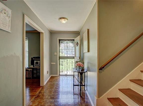 2nd image of 1002 W 88th Ter
