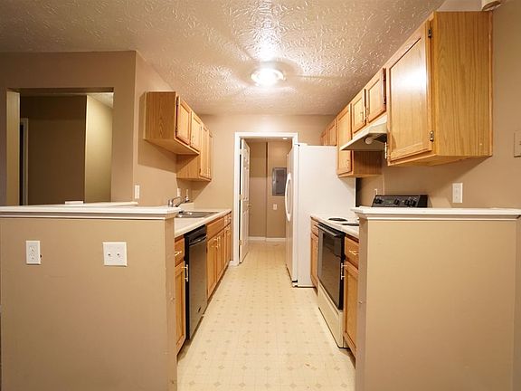 5th image of 10200 Crossbow Ct APT 6