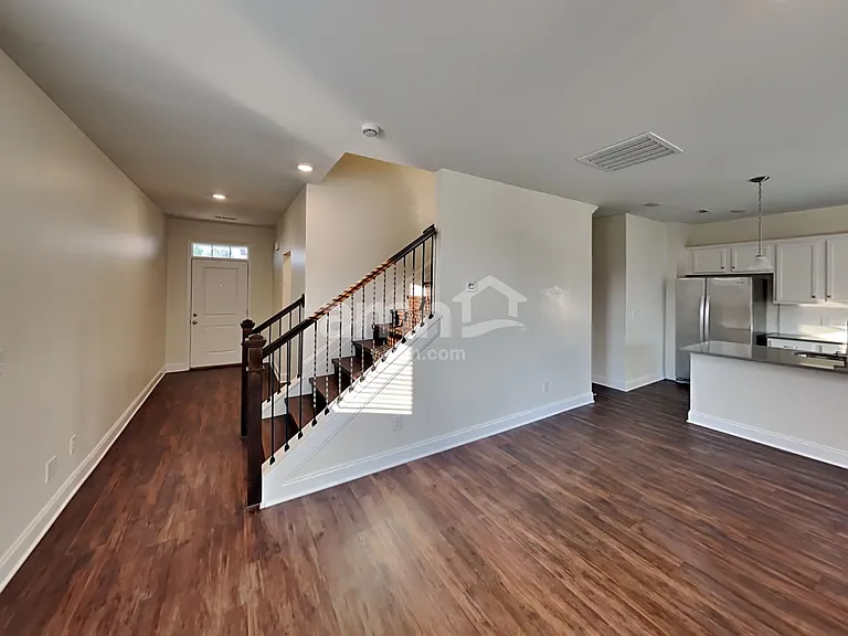 5231 Valor Dr — Photo 9