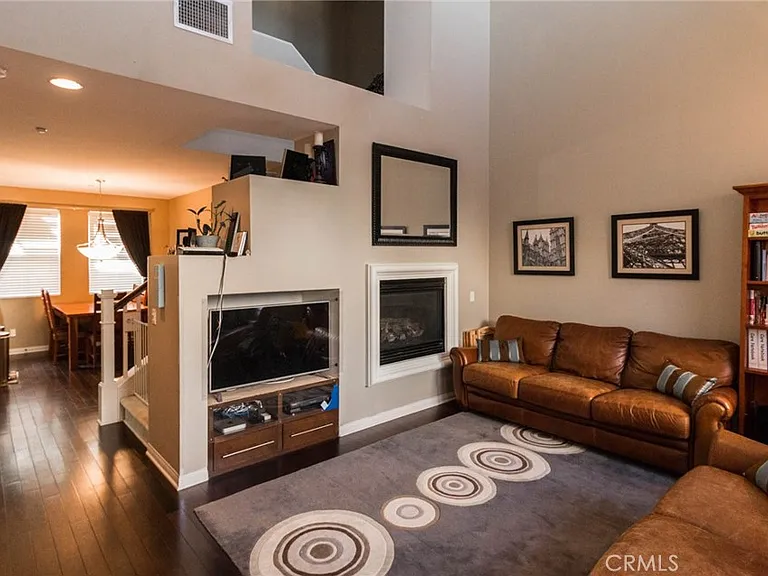 46 Meridian Dr — Photo 4