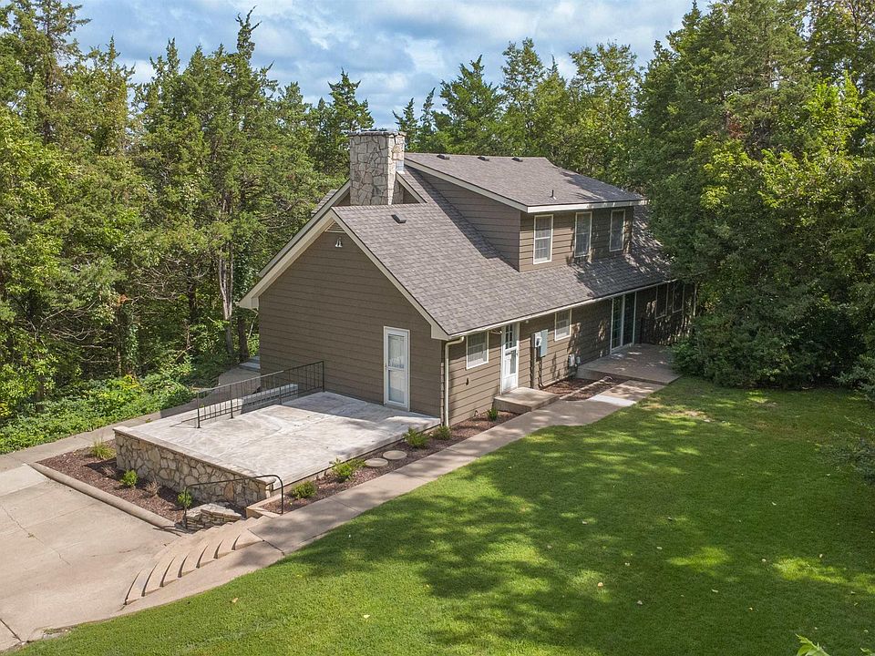 1st image of 2025 College Heights Rd