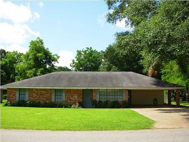 1st image of 942 Chickasaw Dr