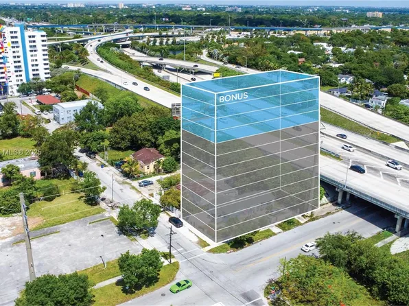 301 NW 37th St, Miami, FL 33127