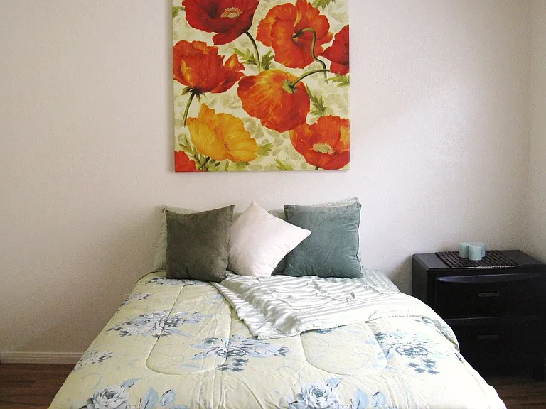 Elm Terrace Apartments — Photo 43
