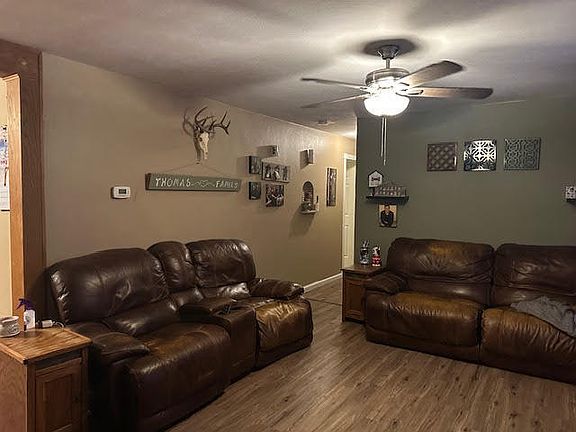 4th image of 68332 Holiday Ct
