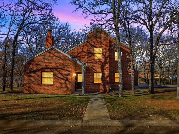 1007 Shady Oaks Dr N, Bridgeport, TX 76426