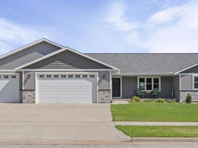 2121 Prairie PLACE, Holmen, WI, 54636