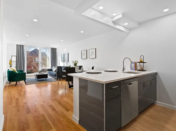 56-02 31st Avenue image 4 of 12