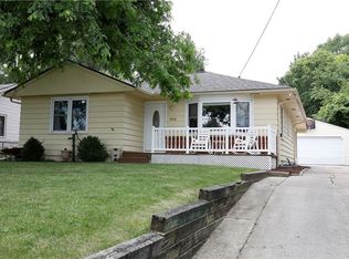 4818 Madison Ave, Des Moines, IA 50310