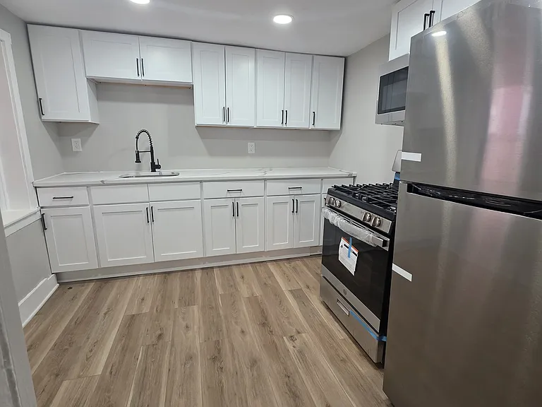331 Franklin St — Photo 6